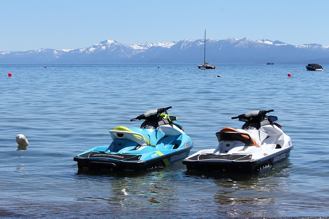 jet skis on lake tahoe